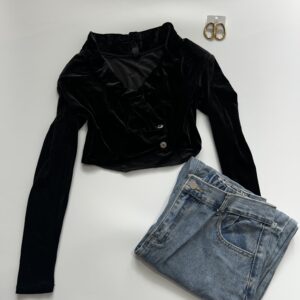 Velvet crop blazer