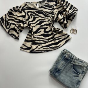 Cutesy Puff Slevees Imported Top