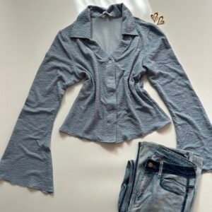 Flared Sleeve V Neck Button Front Knit Top in Blue